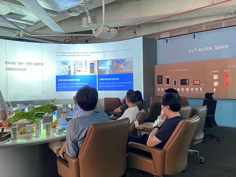 领略科技之美 | 童菁会“小小企业家主题活动”走进慢云科技